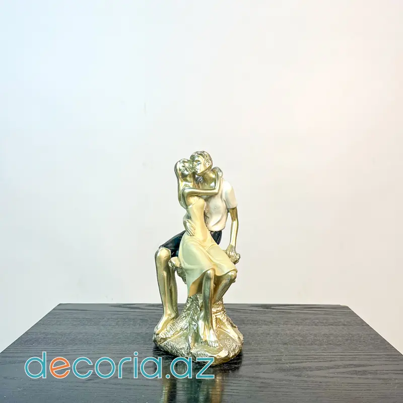 Klassik Sevgi Heykəli