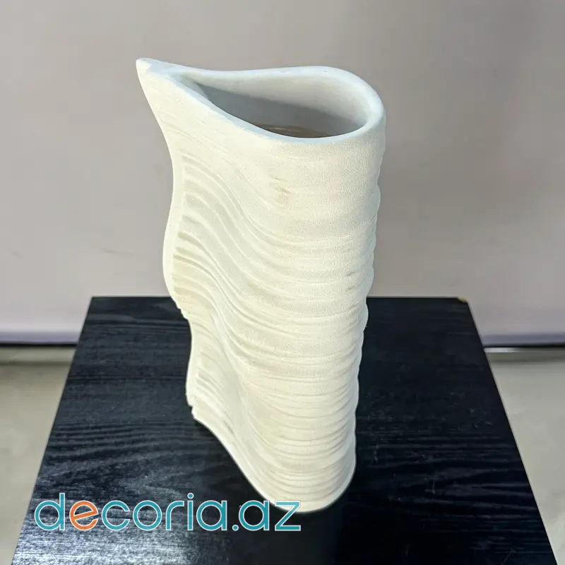 Müasir Dalğalı Keramika Vaza-Ağ