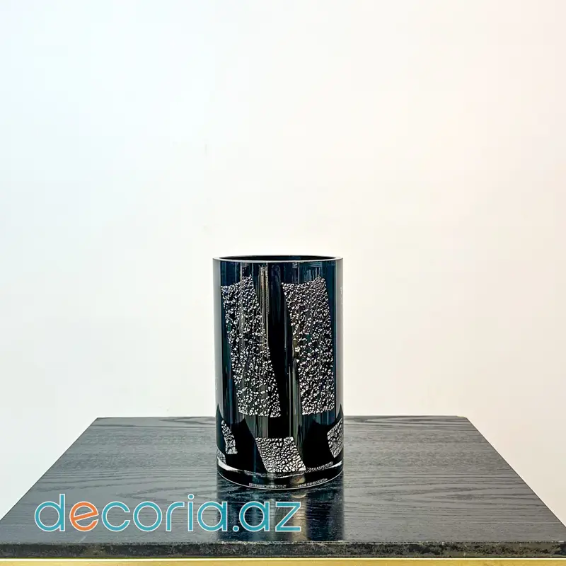 Qara Şüşə Güldan