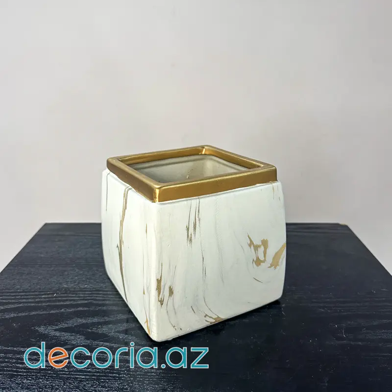 Qızılı Detallı Dekor