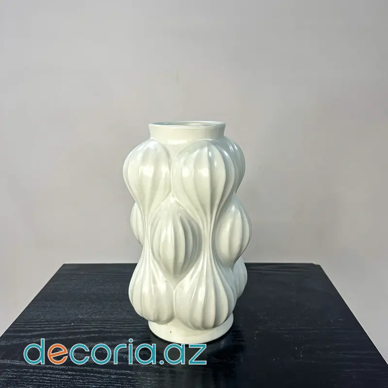 Skandinav Üslublu Ağ Vaza