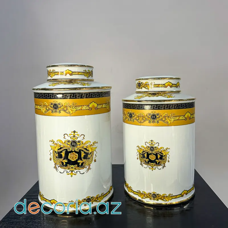 Klassik Barokko Üslubunda Dekorativ Qab