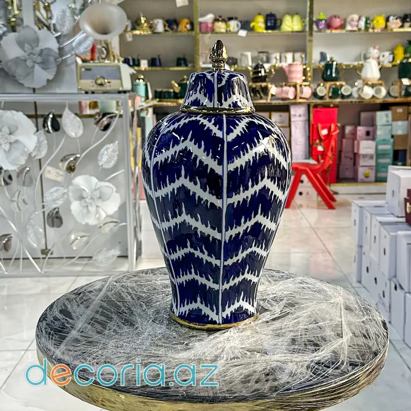 Mavi-Ağ Dekorativ Vaza – Qapaqsız,Qızılı Detaylı