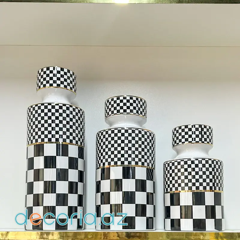 Ağ-qara Şahmat Naxışlı Vazo